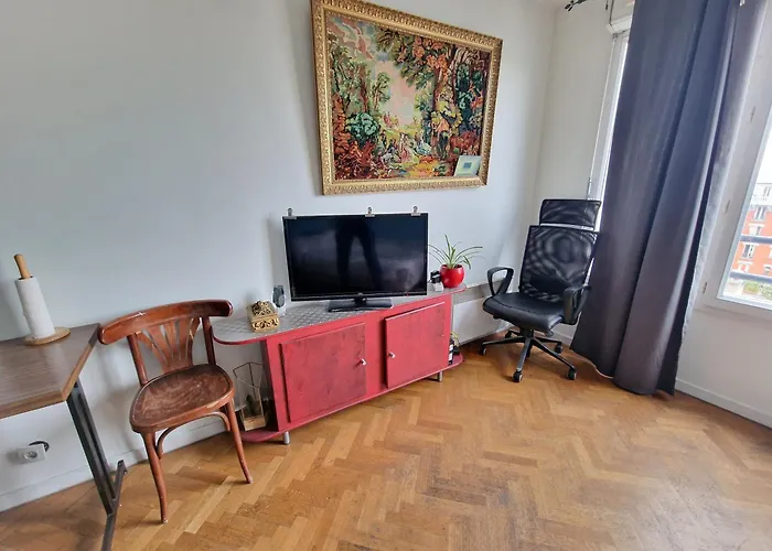 Un Magnifique Studio Avec Parking Gratuit Sur Place